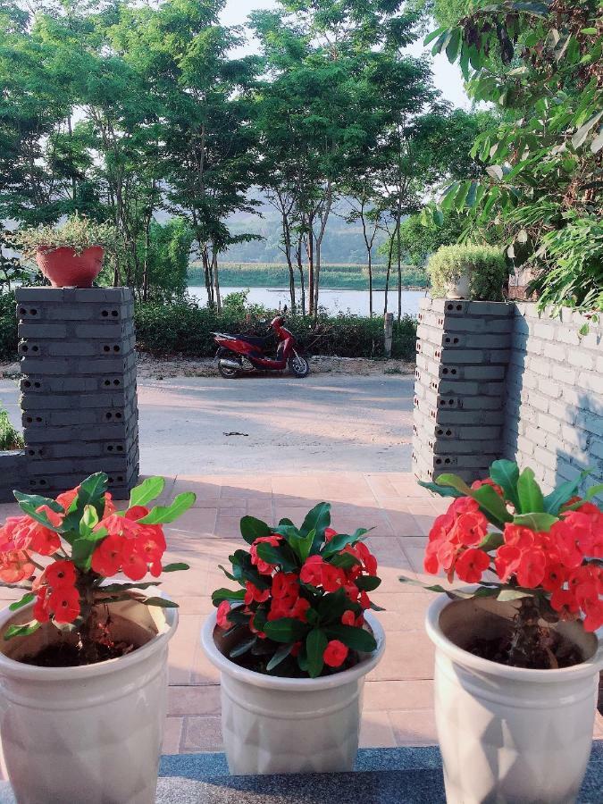 Fami Homestay Phong Nha Exteriör bild