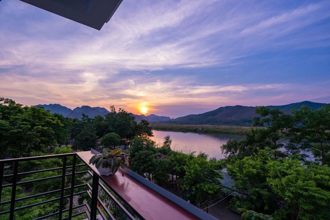 Fami Homestay Phong Nha Exteriör bild