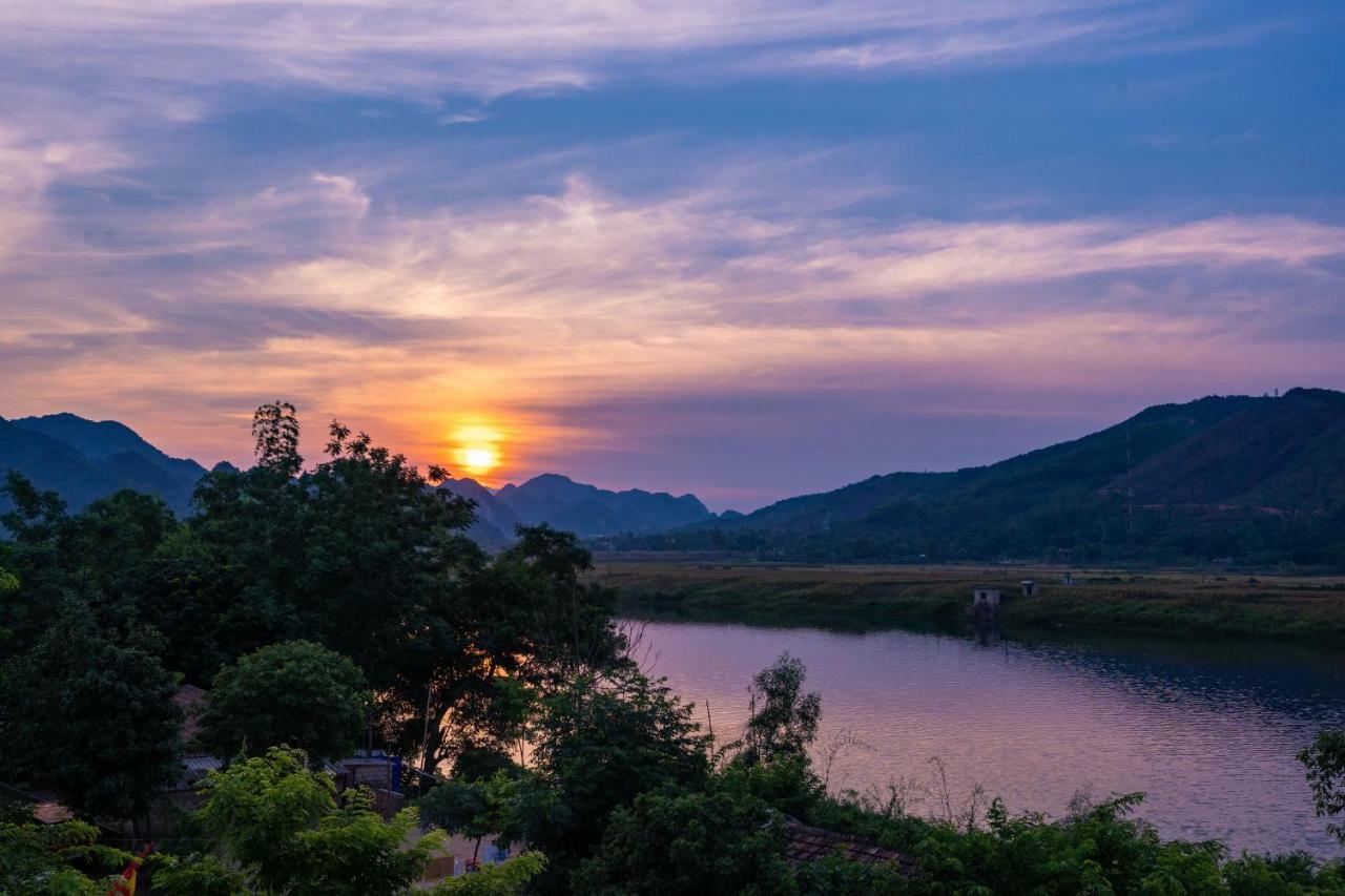 Fami Homestay Phong Nha Exteriör bild