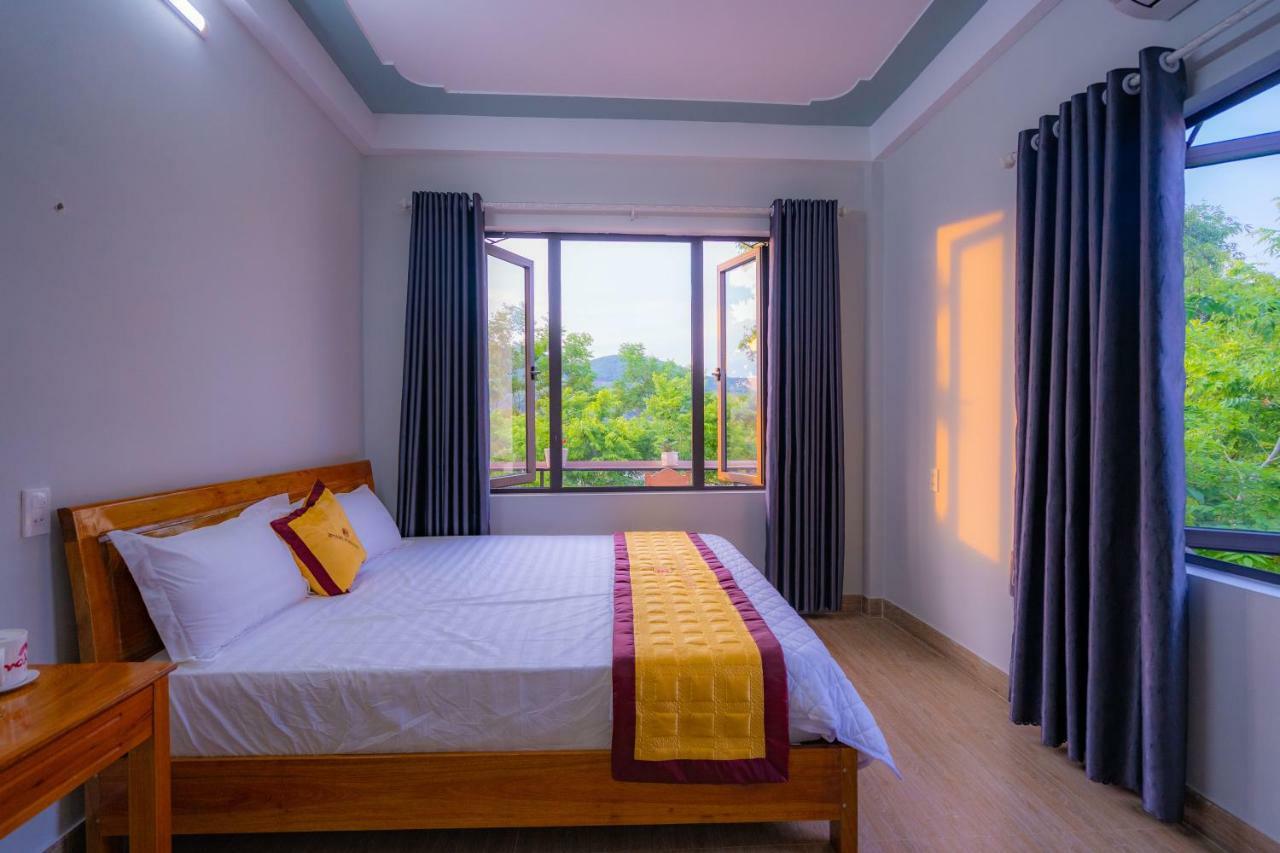 Fami Homestay Phong Nha Exteriör bild