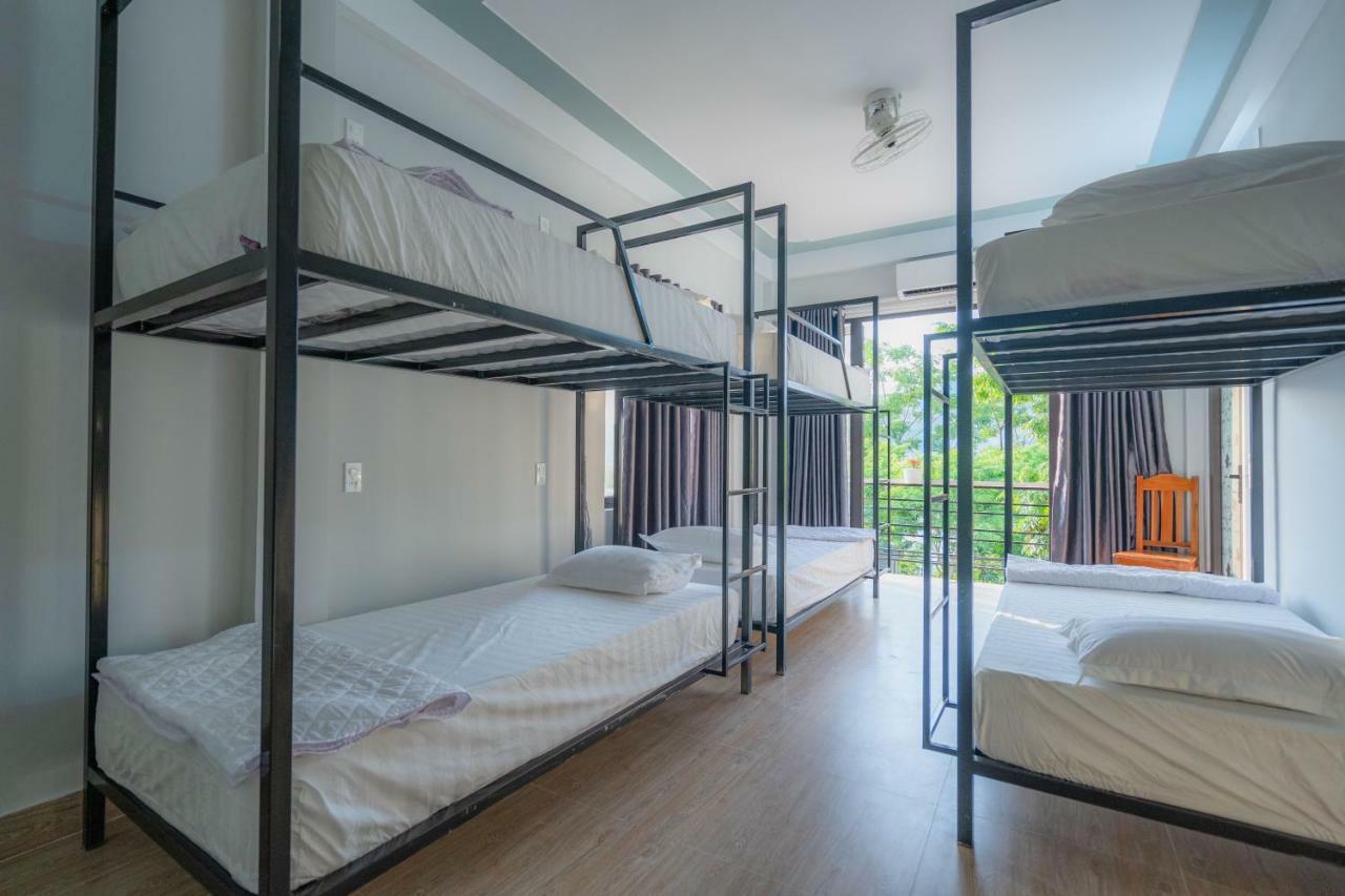 Fami Homestay Phong Nha Exteriör bild