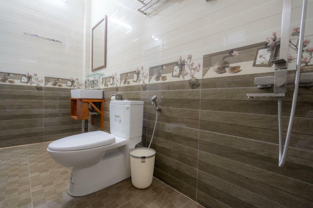 Fami Homestay Phong Nha Exteriör bild